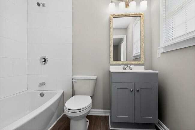 Building Photo - Updated 3BD/2BA Ranch in Lowell, NC!