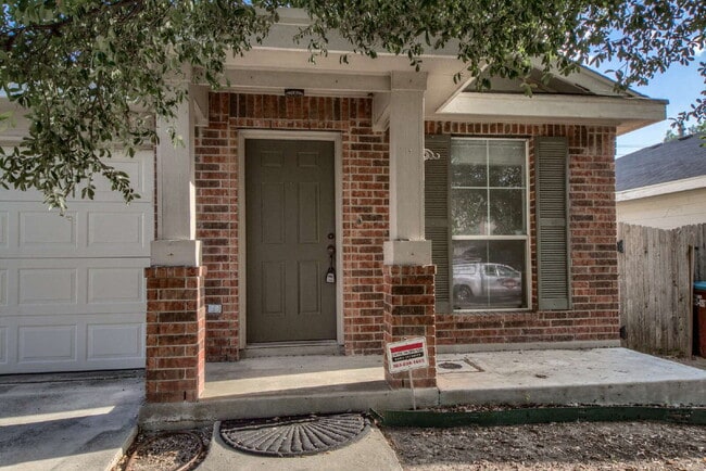 Building Photo - Charming 3-bedroom, 2-bathroom home in Wildhorse!