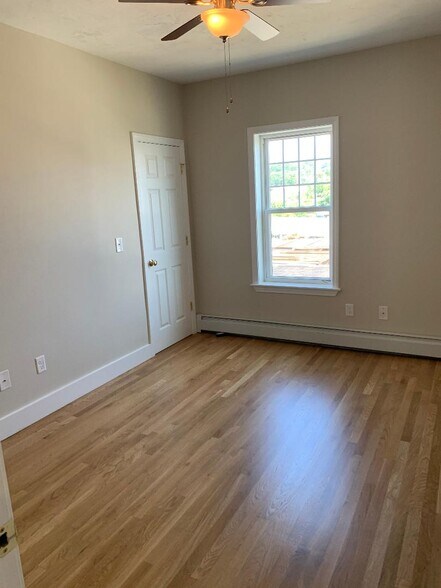 Building Photo - 539 Southbridge St