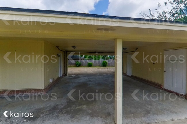 Building Photo - 2657 Old Orchard Ln