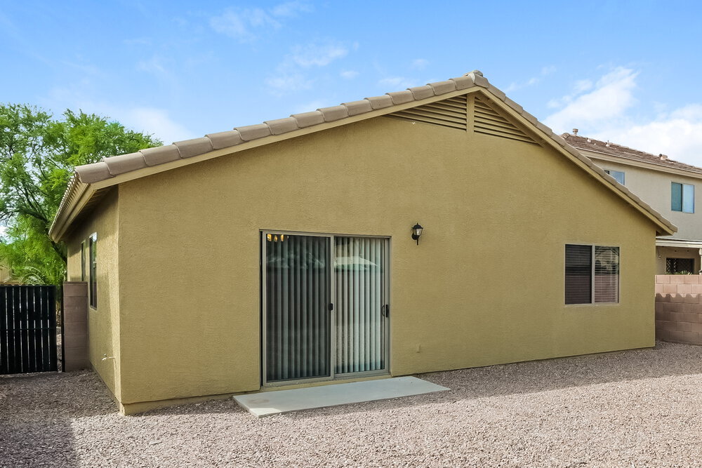 Building Photo - 660 W Cholla Crest Dr