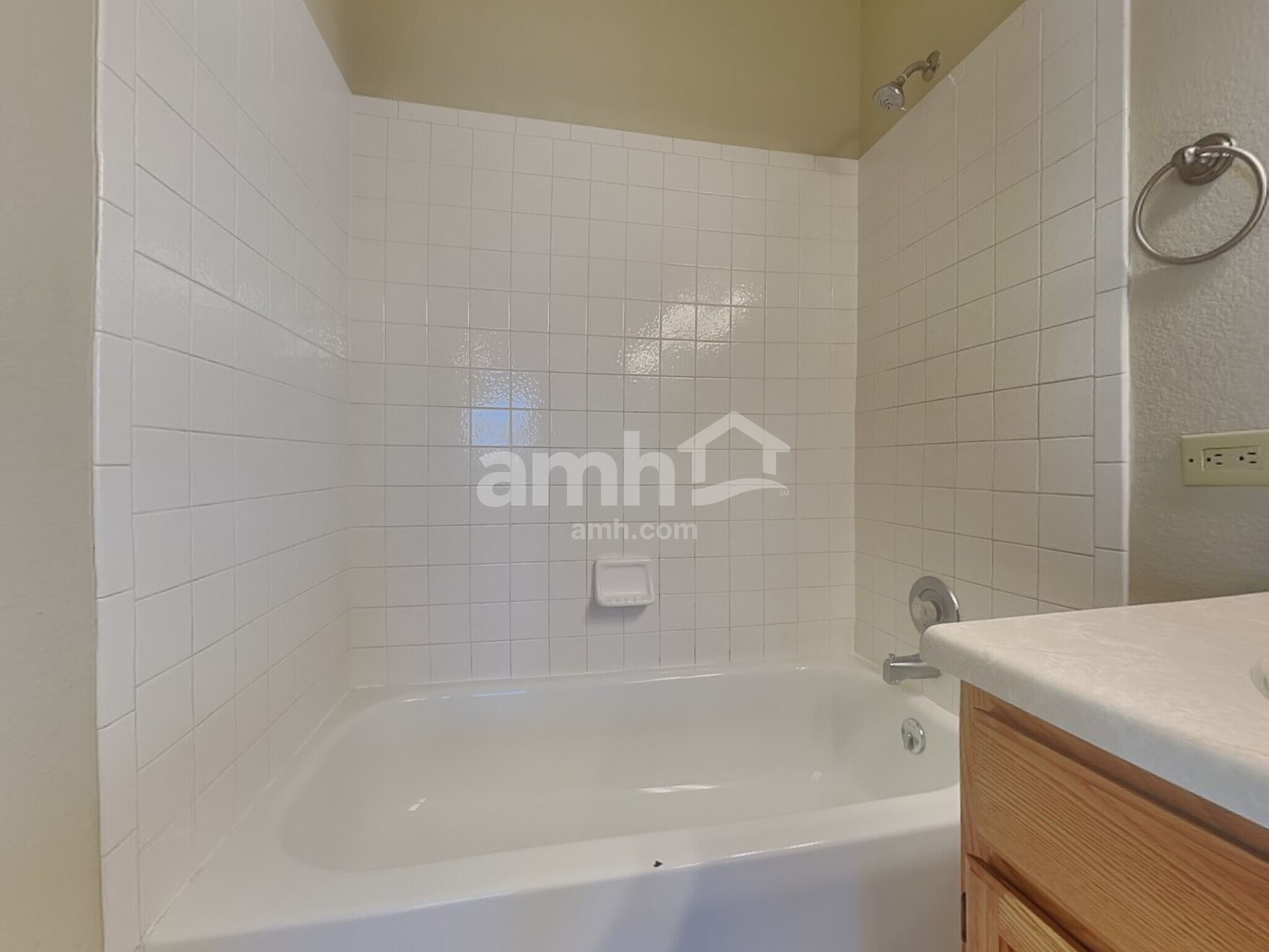 Building Photo - 12032 Forest St