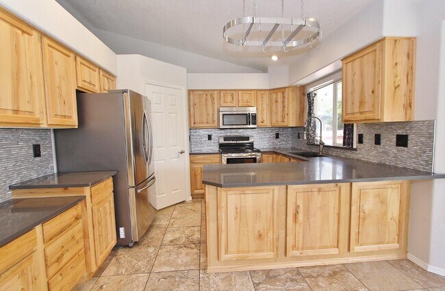 Building Photo - 2722 N Snow Goose Way