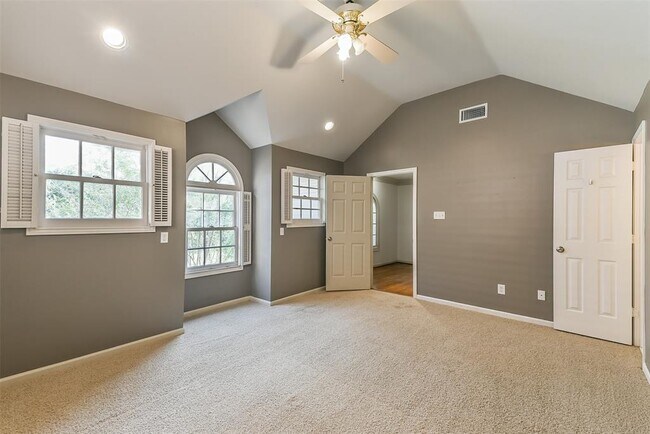 Building Photo - 3906 Marlowe St