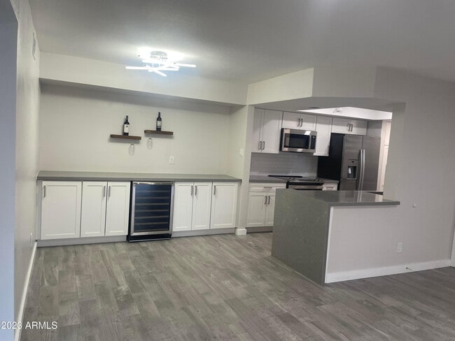 Building Photo - 7950 E Starlight Way