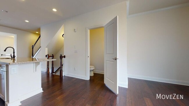 Building Photo - 10420 Sablewood Dr