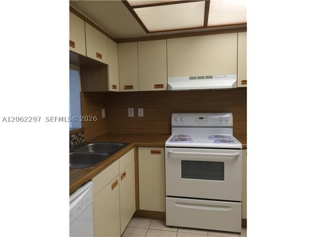 Building Photo - 12455 SW 93rd Terrace