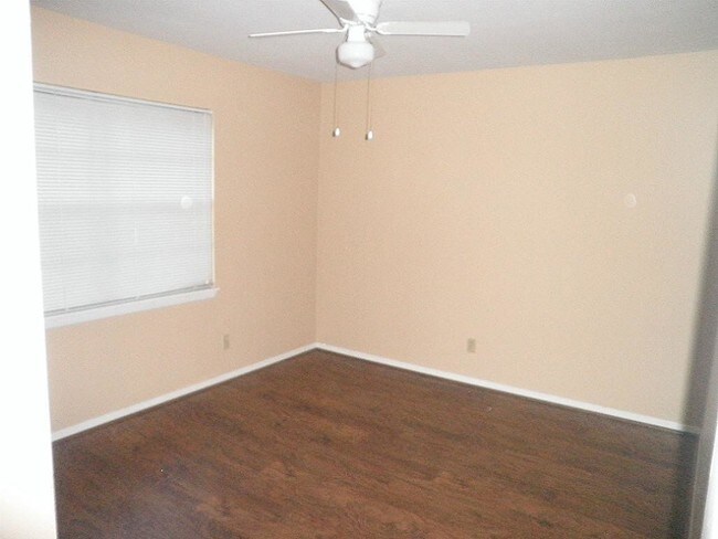 Building Photo - 1931 Ganyard Dr