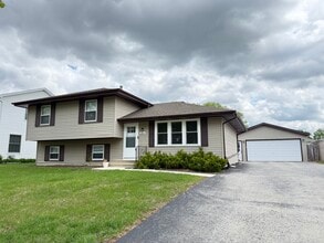 Building Photo - 2914 Frank Turk Dr