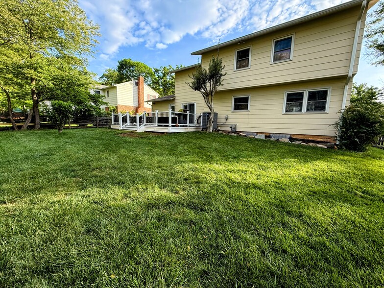 Building Photo - 740 Tiffany Ct