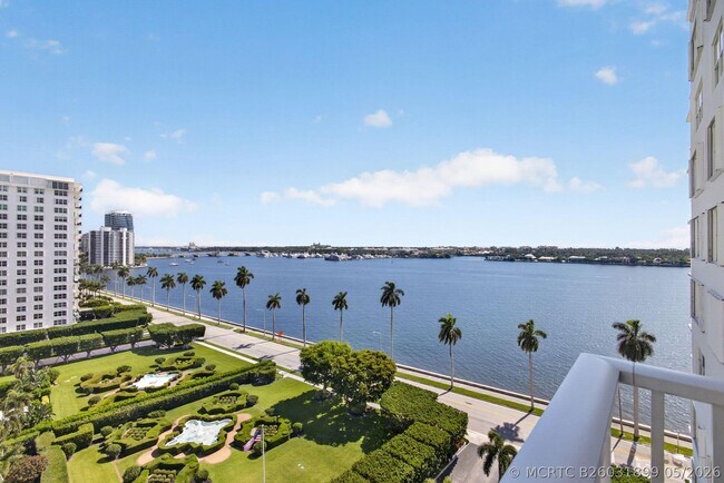 Building Photo - 1801 S Flagler Dr