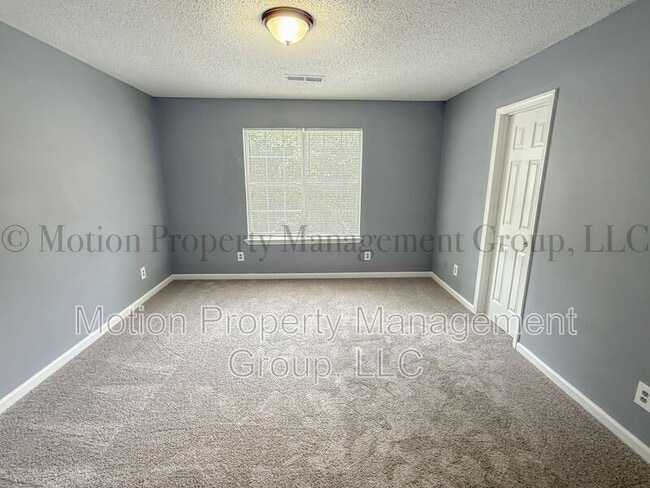 Building Photo - 6710 Sunset Hills Blvd