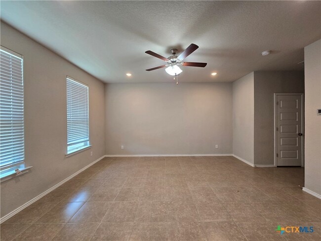 Building Photo - 2565 Hiddenbrooke Trace
