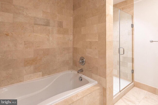 Building Photo - 2425 L St NW