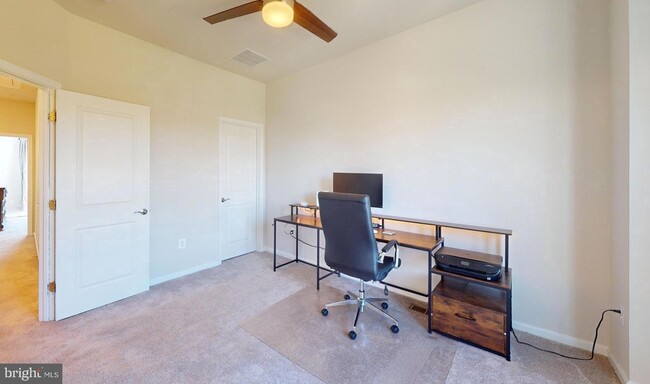 Building Photo - 3485 Cormorant Dr