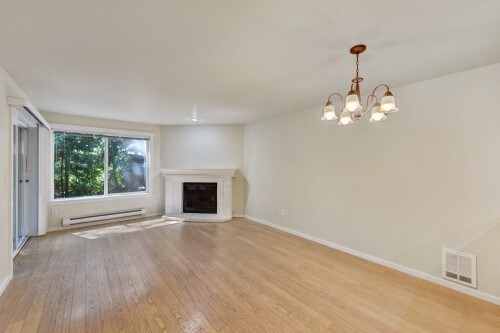 Building Photo - Tanager Condominiums - 2 bedrooms