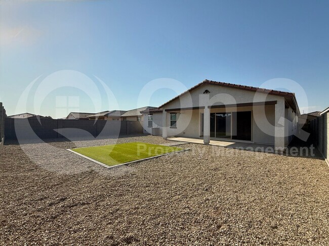 Building Photo - 3037 W la Mirada Dr
