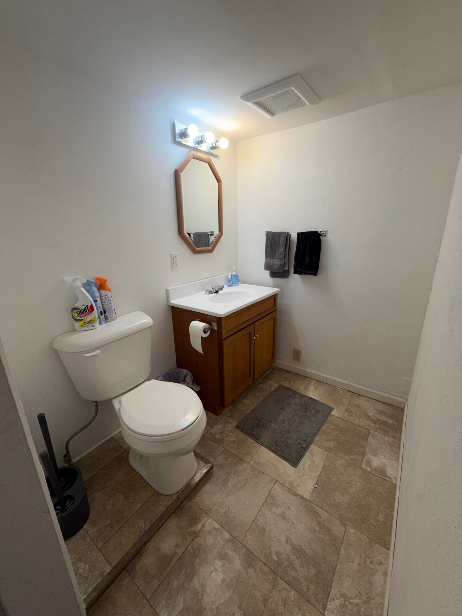 Half Bath - 917 11th Ave N