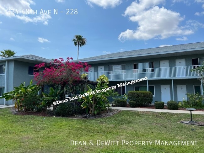 Building Photo - 1/1 Condo in St. Pete - For Rent