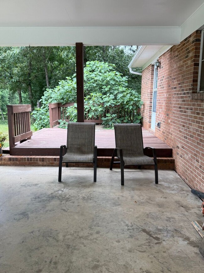 Building Photo - Fantastic Home in the Country for Rent!