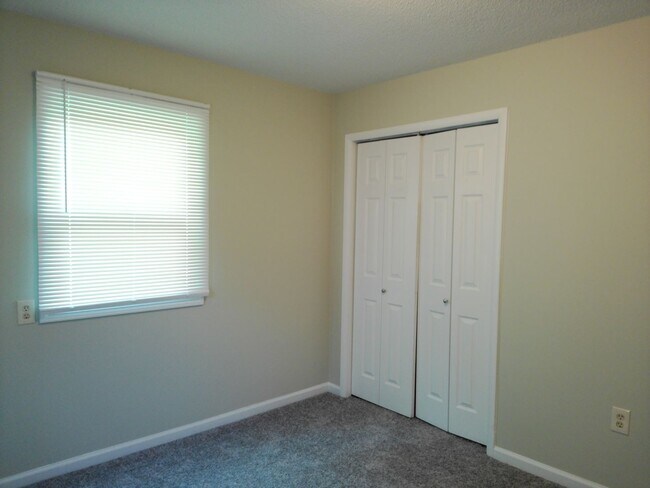Building Photo - 1608 Boyd Ln
