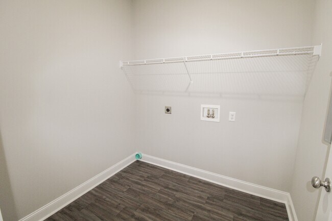 Building Photo - 312 Old Rockdale