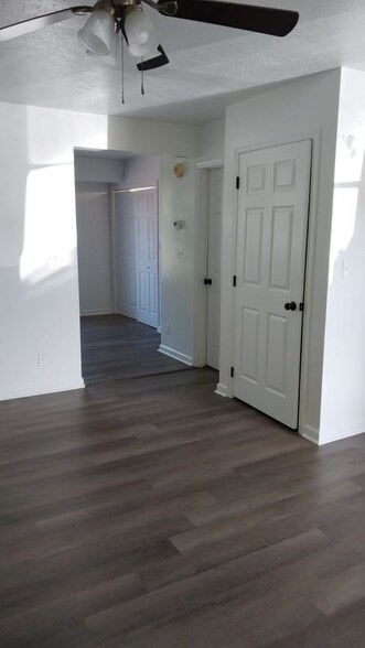 Building Photo - 317 Bailey Rd