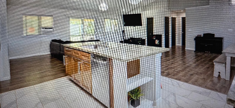 Building Photo - 15-1888-1888 22nd Ave