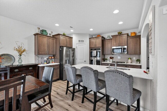 Building Photo - "Spacious 4-Bed Sanctuary with 3.5 Baths in Fountain, CO – Your Perfect Home Awaits!"