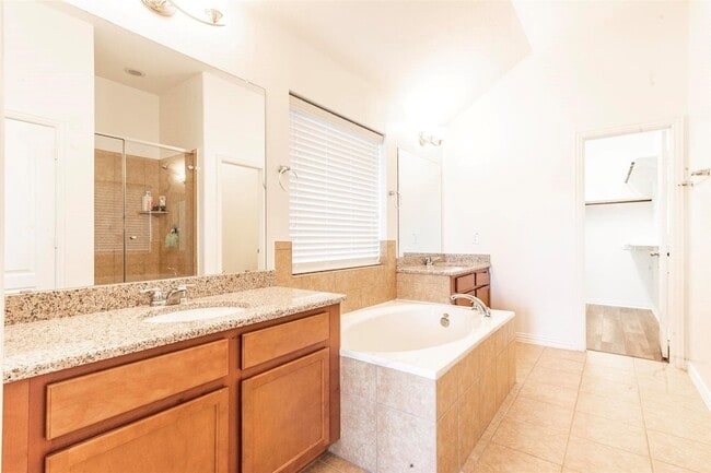 Building Photo - 3094 Camden Park Ln