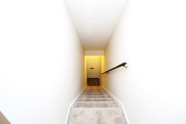 Building Photo - 4825 Dierker Rd