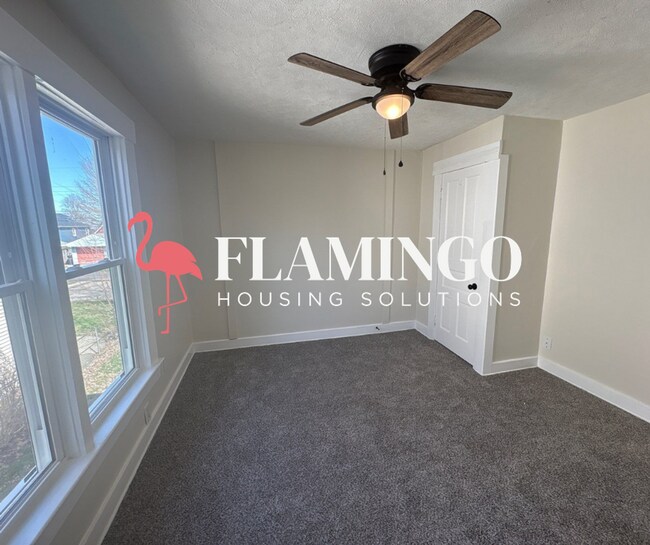 Building Photo - Newly Remodeled 3BR/2BA Home with Central Air & 2-Car Garage on Wayne Ave