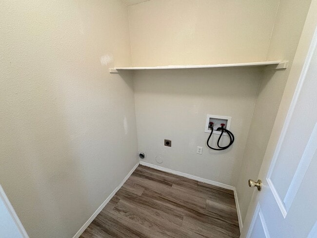 Building Photo - East El Paso 3 bed/2 Bath