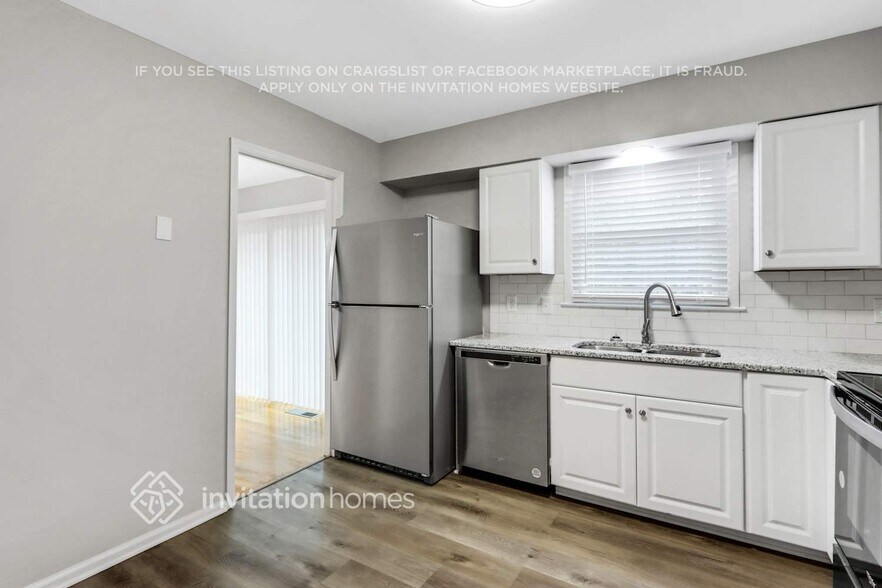 Building Photo - 4156 Rockbridge Heights Dr