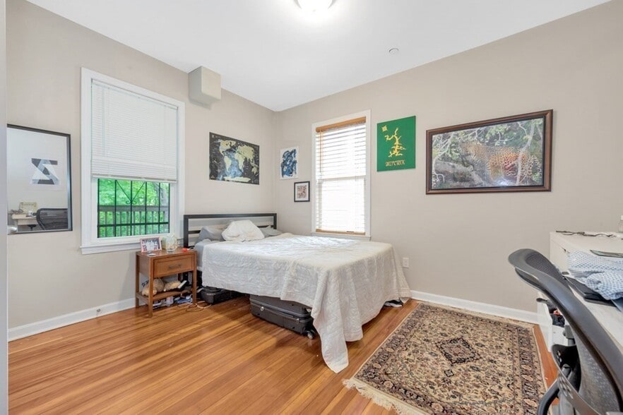 Building Photo - 228 Calumet St