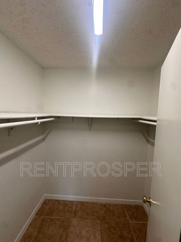 Building Photo - 4221 S Semoran Blvd