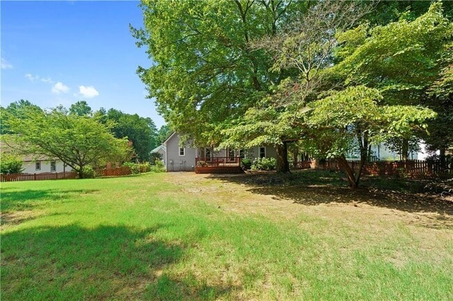 Building Photo - 3294 Brackenridge Trail NW