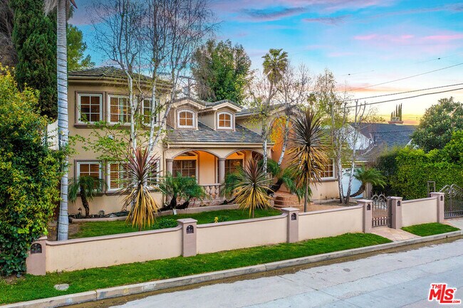 Building Photo - 4063 Benedict Canyon Dr