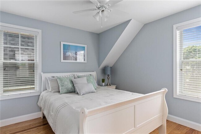 Building Photo - 42 E Bowery St