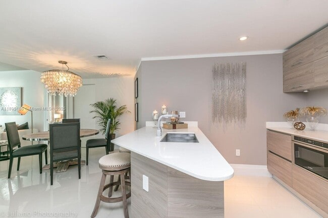 Building Photo - 1300 S Miami Ave