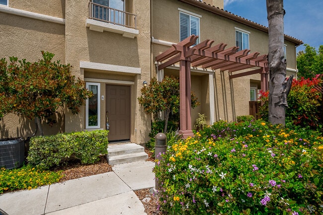 Building Photo - 1425 Caminito Borrego