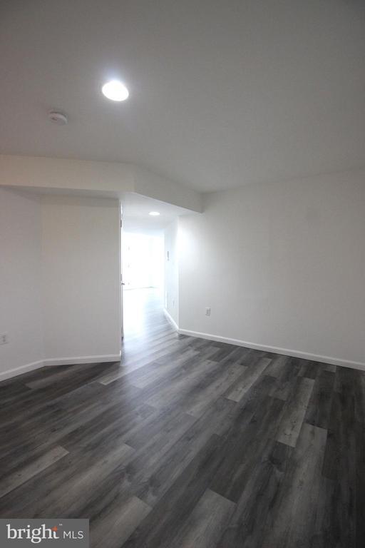 Building Photo - 9577 5th Pl