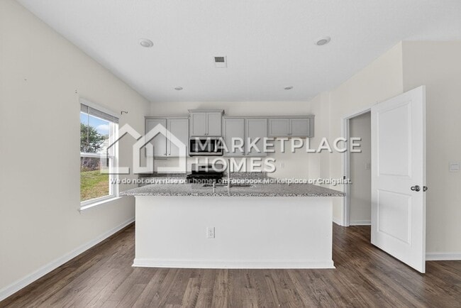 Building Photo - 12318 Hatmaker Ln