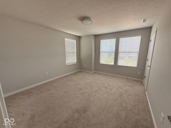 Building Photo - 6862 Sable Point Dr
