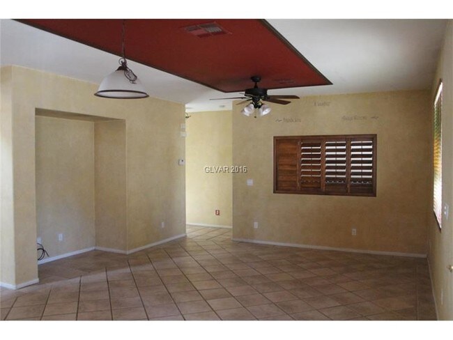 Building Photo - 255 Flirtation Ct