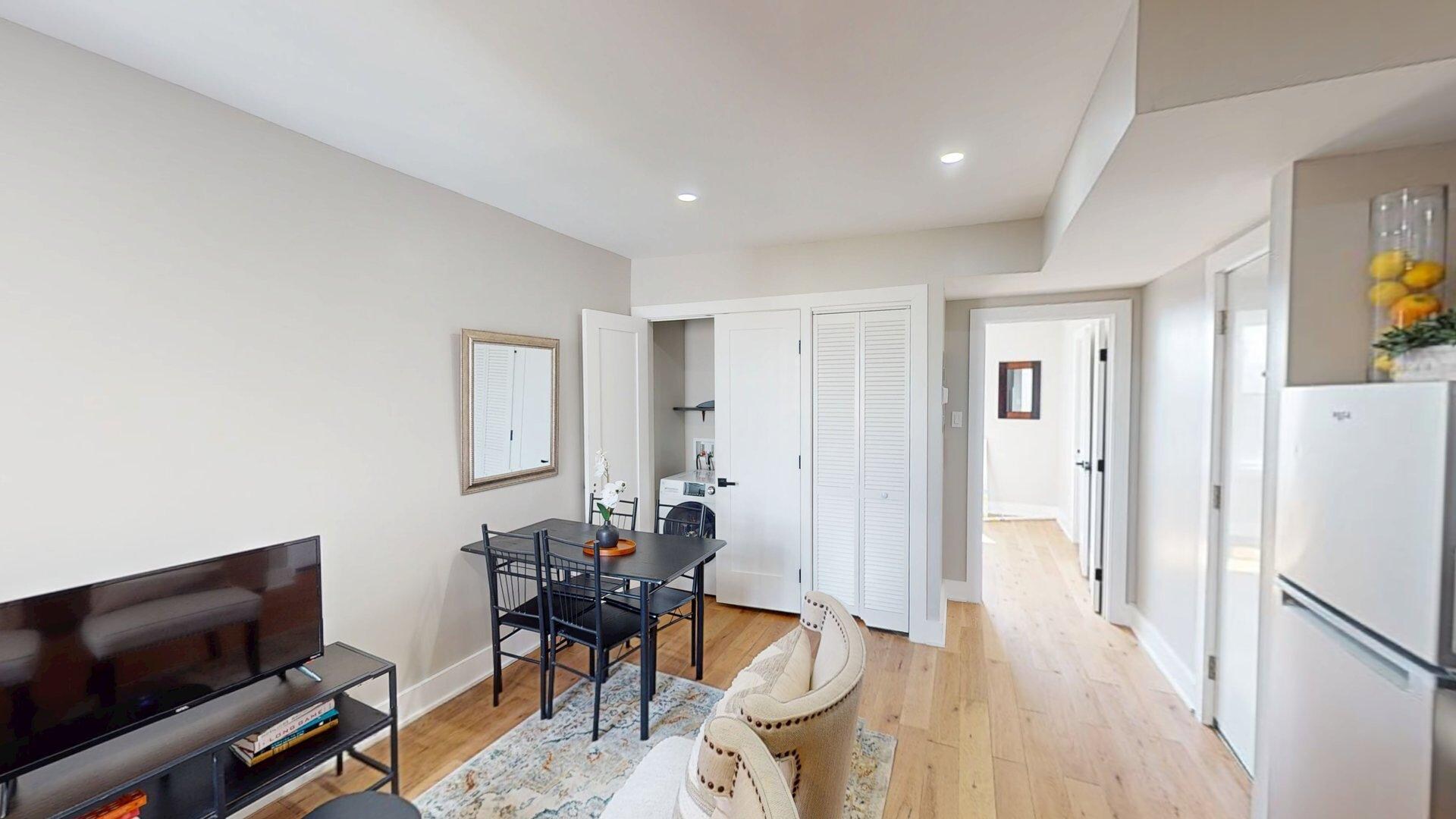 Building Photo - 1825 Providence St NE