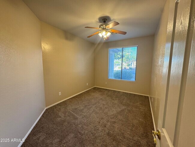 Building Photo - 4544 N 129th Ave