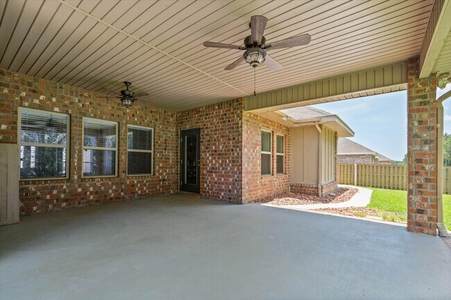 Building Photo - 31399 Spoonbill Rd
