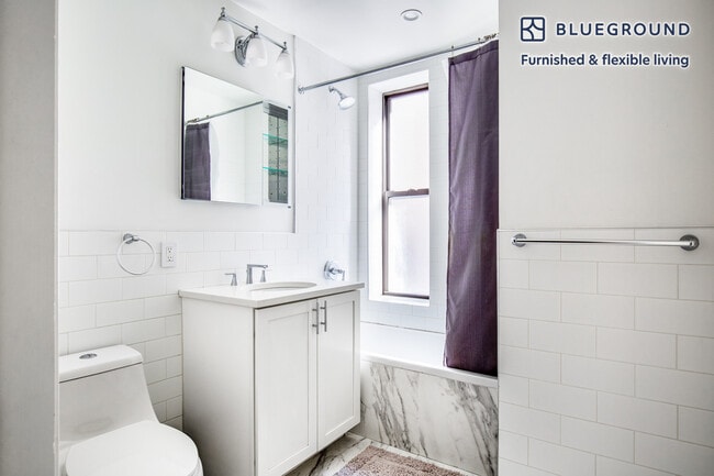 Building Photo - 915 West End Ave