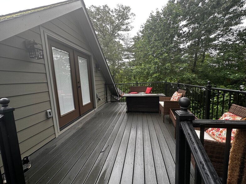 Building Photo - 106 Yahoola Shoals Dr
